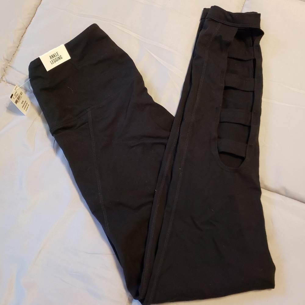 Victoria's Secret PINK ankle cut-out yoga leggings